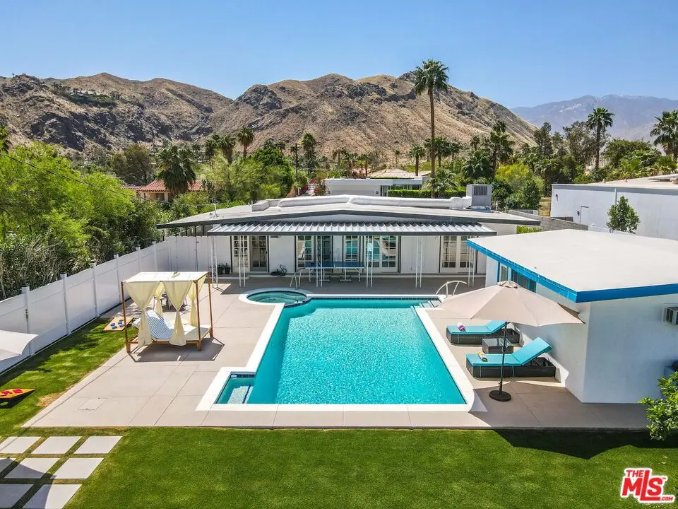Residential Lease for rent at 2716 Anza Trail, Palm Springs, Riverside County, CA featuring 3 beds and 2 baths