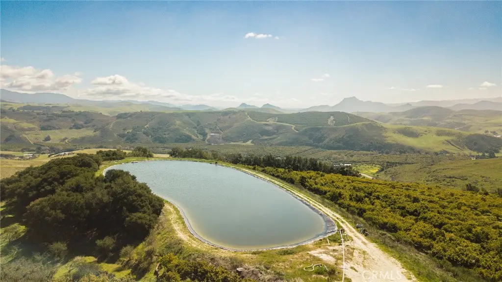 1800 Atascadero Road, Morro Bay, CA — listing photo 1