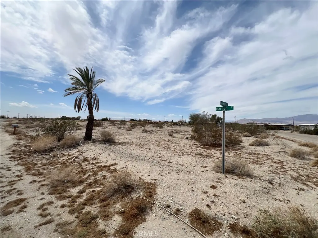 2375 Harbor Drive, Thermal, CA — listing photo 1