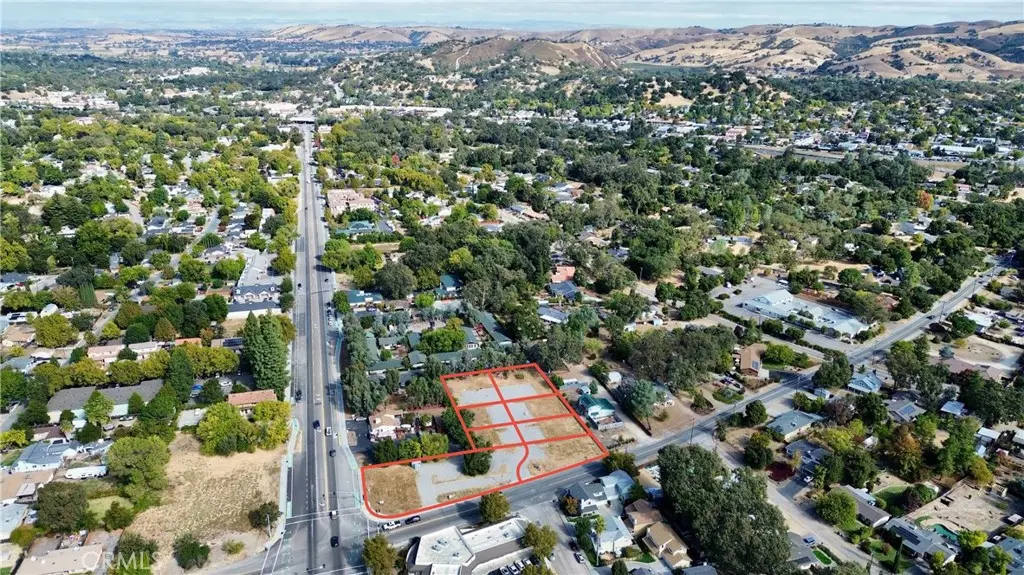 7955 Morro Road, Atascadero, CA — listing photo 1
