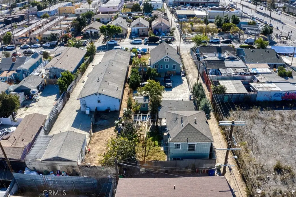 Duplex for sale at 947 81, Los Angeles, CA