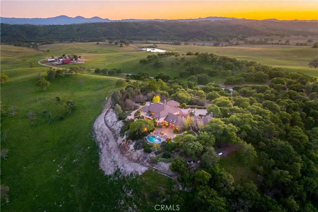 76525 Interlake Road, Bradley, CA — listing photo 1