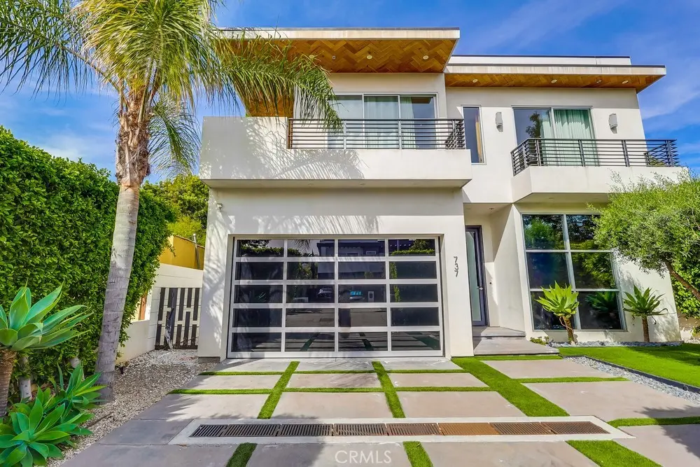 Single Family Residence for sale at 737 N Cherokee Avenue, Los Angeles, CA featuring 5 beds and 6 baths