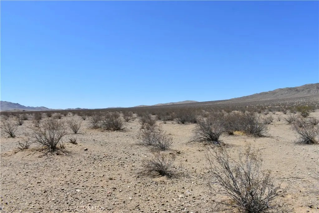 0 APN 0495-132-32-0000, Hinkley, CA — listing photo 1