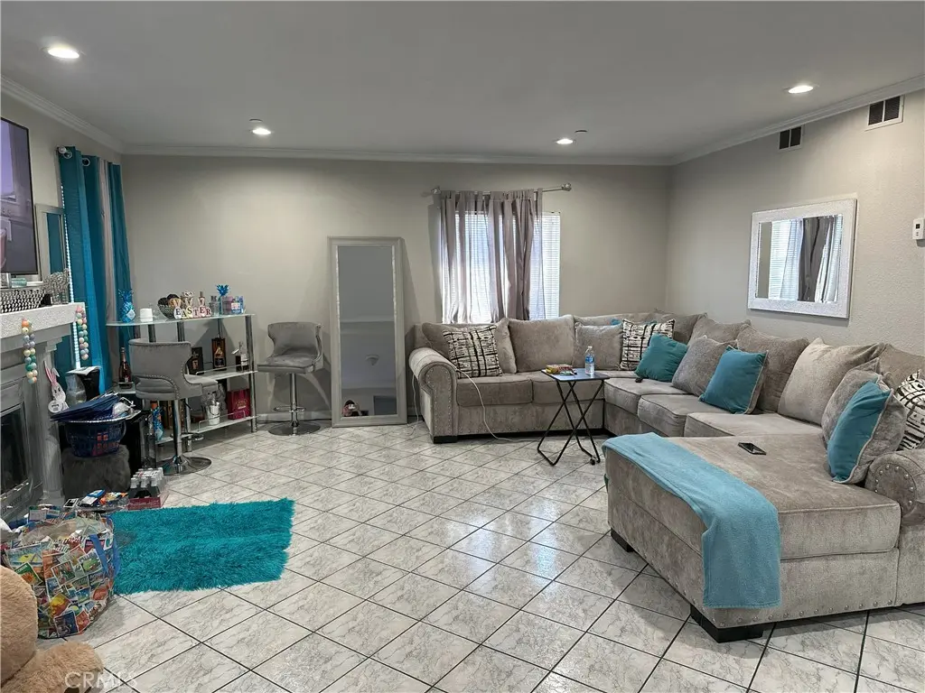 Duplex for sale at 7515 S Vermont Avenue, Los Angeles, CA