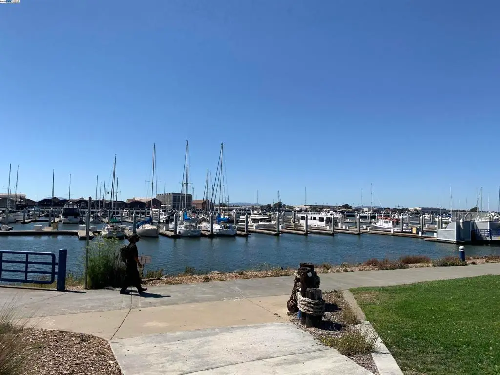 25 Burnham st, Vallejo, CA — listing photo 1