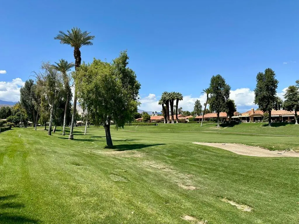 Condominium for rent at 170 Castellana S, Palm Desert, CA featuring 2 beds and 2 baths