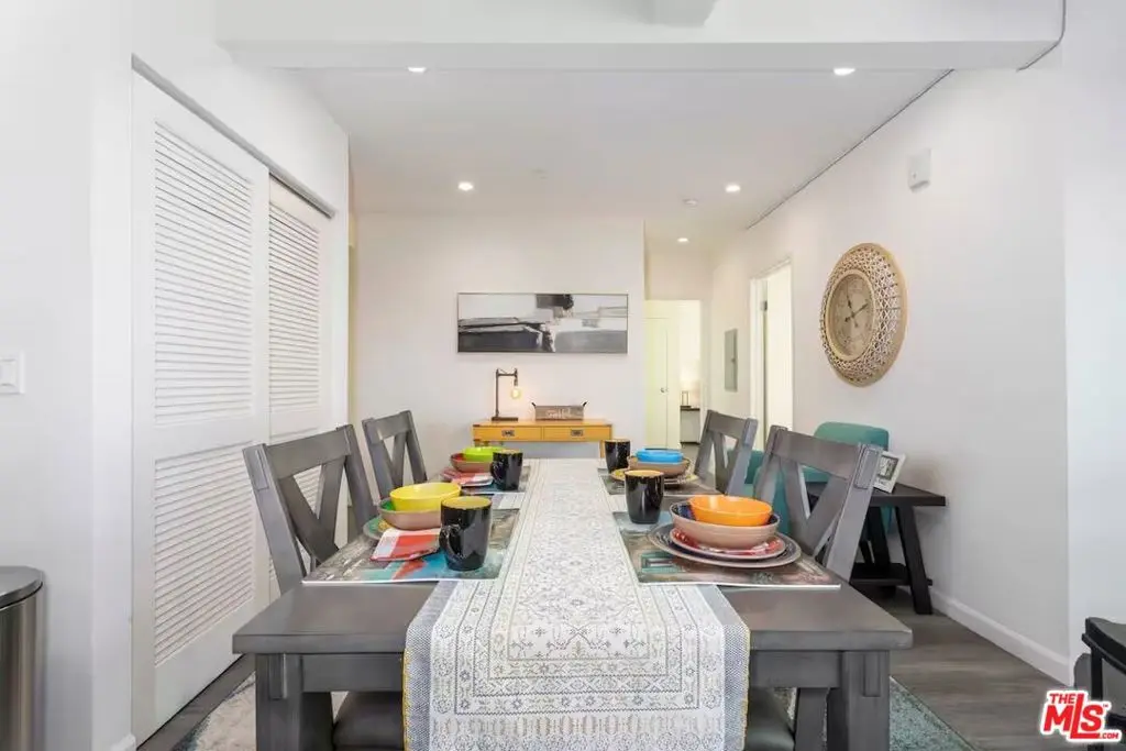 Residential Lease for rent at 1019 S Catalina Street 507, Los Angeles, Los Angeles County, CA featuring 1 bed and 1 bath