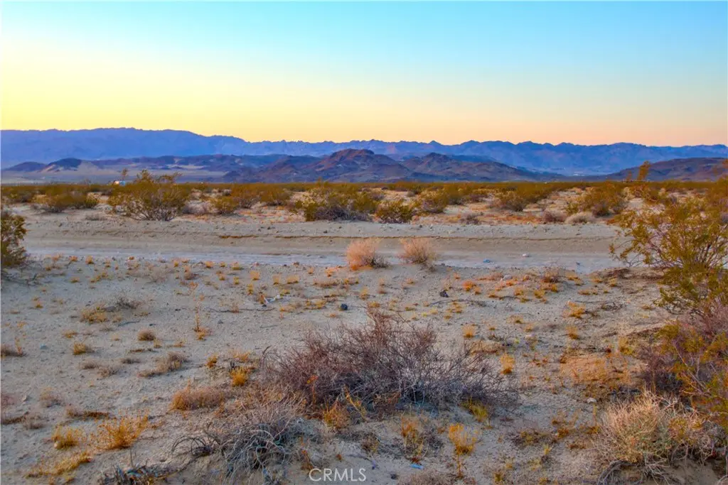 10 Learco Way, Joshua Tree, CA — listing photo 1