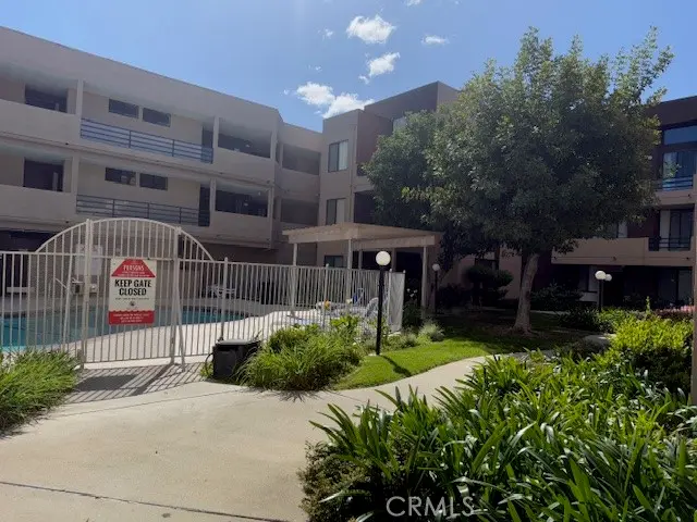 7826 TOPANGA 213, Canoga Park, CA — listing photo 1