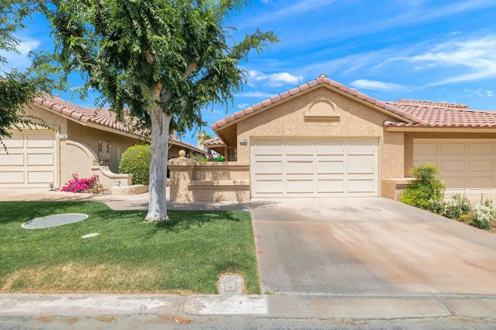 Residential Lease for rent at 77784 Woodhaven Drive Drive S, Palm Desert, Riverside County, CA featuring 2 beds and 2 baths