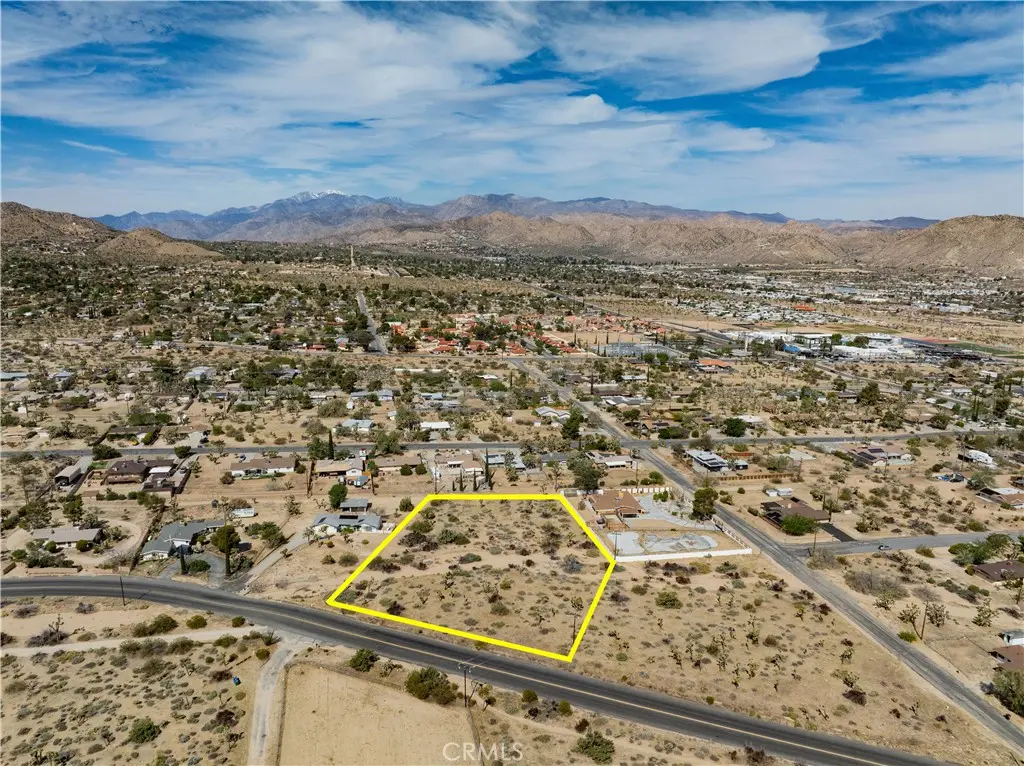 123 Joshua Lane, Yucca Valley, CA — listing photo 1
