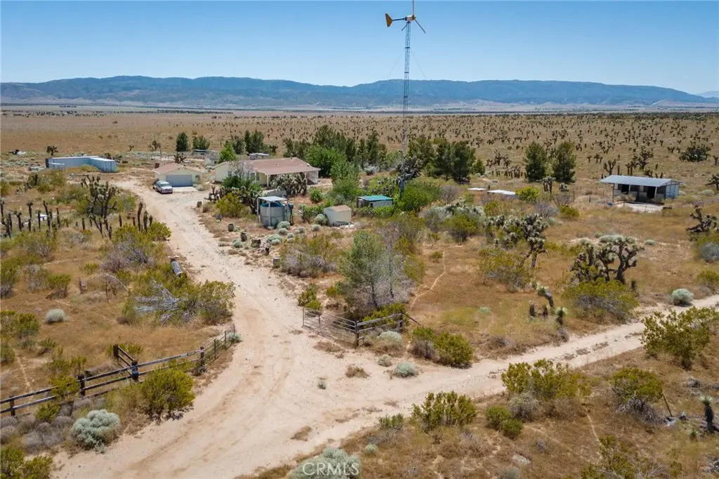 Manufactured On Land for sale at 19620 W Avenue A, Lancaster, CA featuring 3 beds and 2 baths