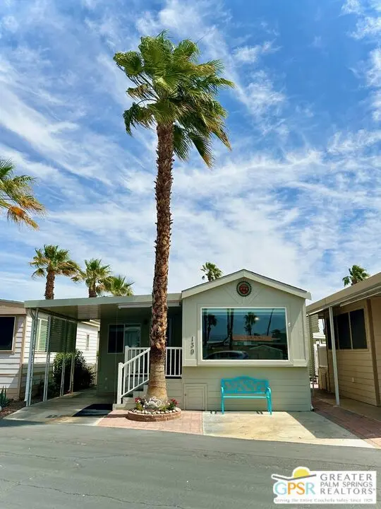 Manufactured In Park for sale at 69801 Ramon Road 139, Cathedral City, CA featuring 2 beds and 1 bath
