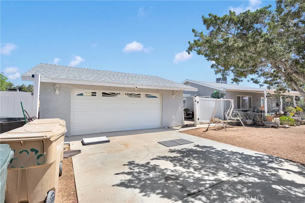 15558 Greenwood St, Hesperia, CA — listing photo 1