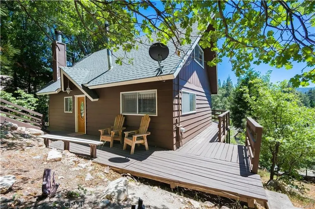 676 Grass Valley Road, Lake Arrowhead, CA — listing photo 1