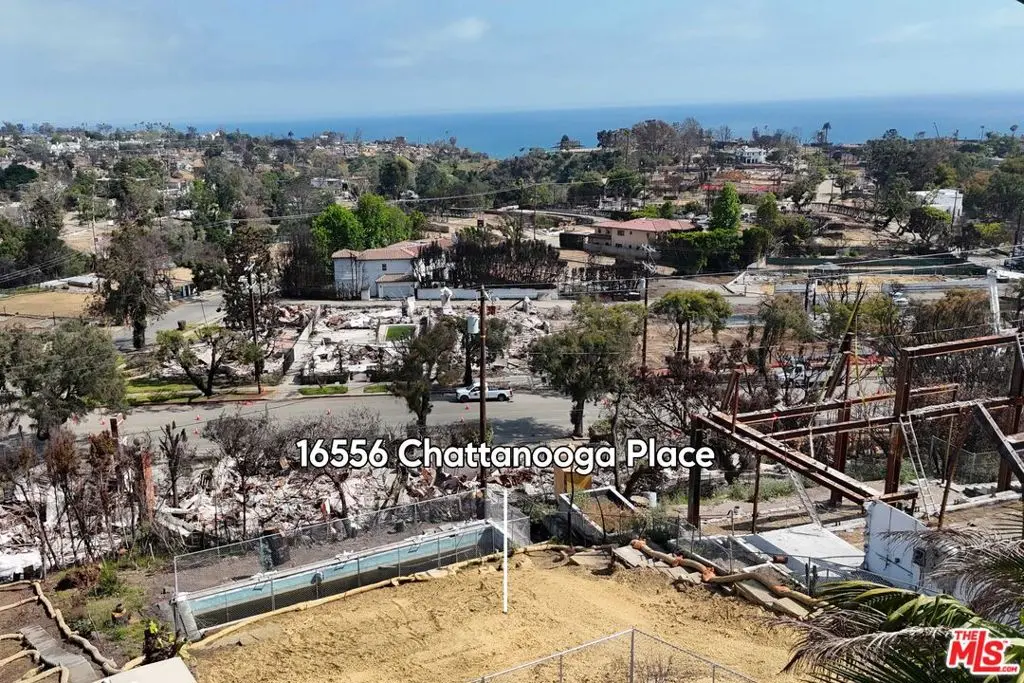 16556 Chattanooga Place, Pacific Palisades, CA — listing photo 1
