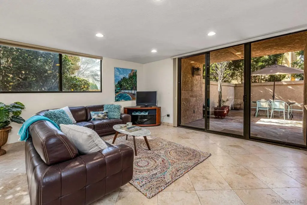 Single Family Residence for rent at 2420 Torrey Pines Rd A104, La Jolla, CA featuring 3 beds and 3 baths