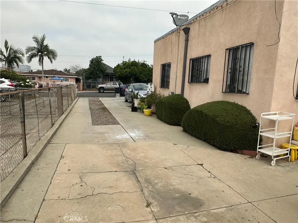606 S Kern Avenue, East Los Angeles, CA — listing photo 1