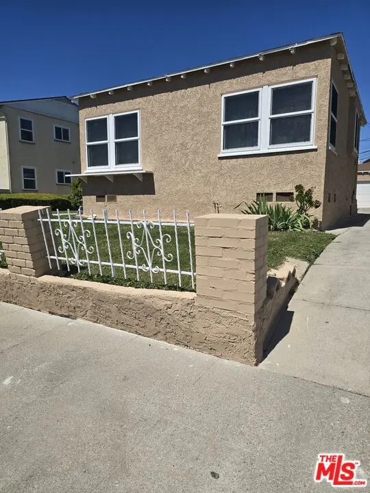 8464 Byrd Avenue, Inglewood, CA — listing photo 1