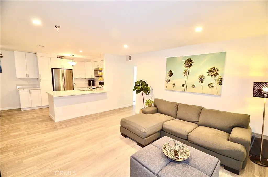 8712 Chessington Drive 255D, Inglewood, CA — listing photo 1