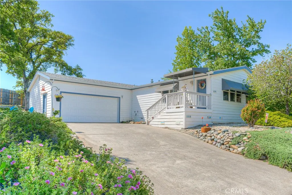 Manufactured In Park for sale at 419 Summerwood Parkway, Oroville, CA featuring 3 beds and 2 baths