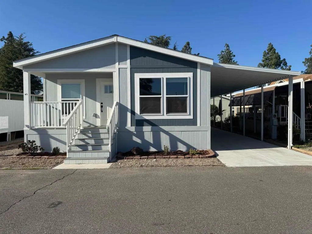 Manufactured On Land for sale at 725 W Thornton Ave 45, Hemet, CA featuring 3 beds and 2 baths