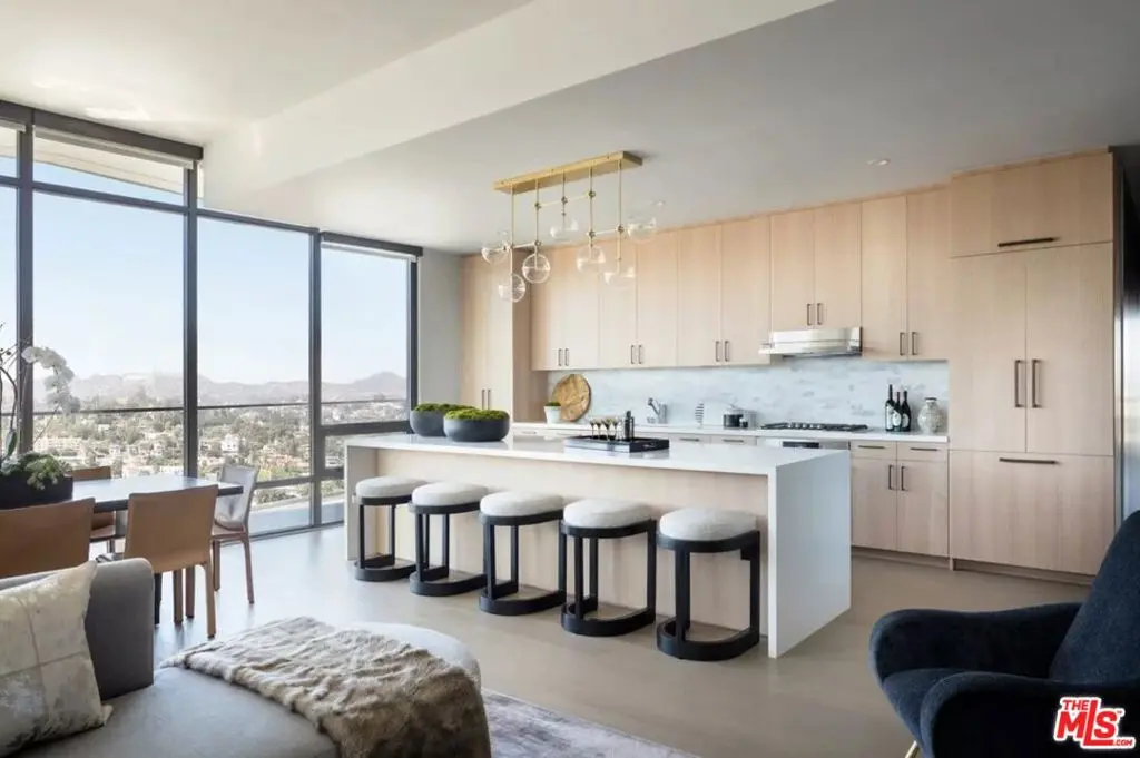 Residential Lease for rent at 1755 Argyle Avenue PH8, Los Angeles, Los Angeles County, CA featuring 3 beds and 3 baths