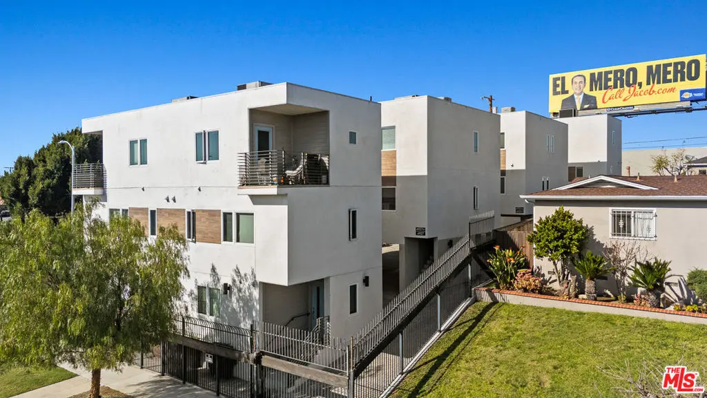 Residential Income for sale at 4935 W 20th Street, Los Angeles, CA featuring 16 beds and 17 baths
