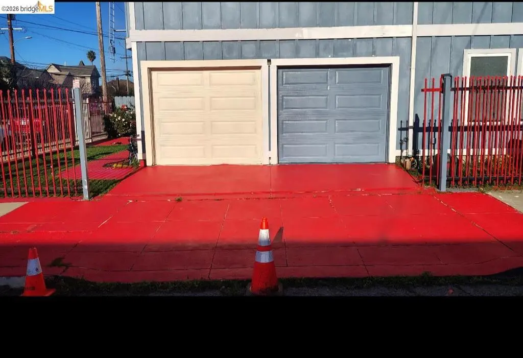 Residential Lease for rent at 3532 San Leandro St, Oakland, Alameda County, CA featuring 1 bed and 1 bath