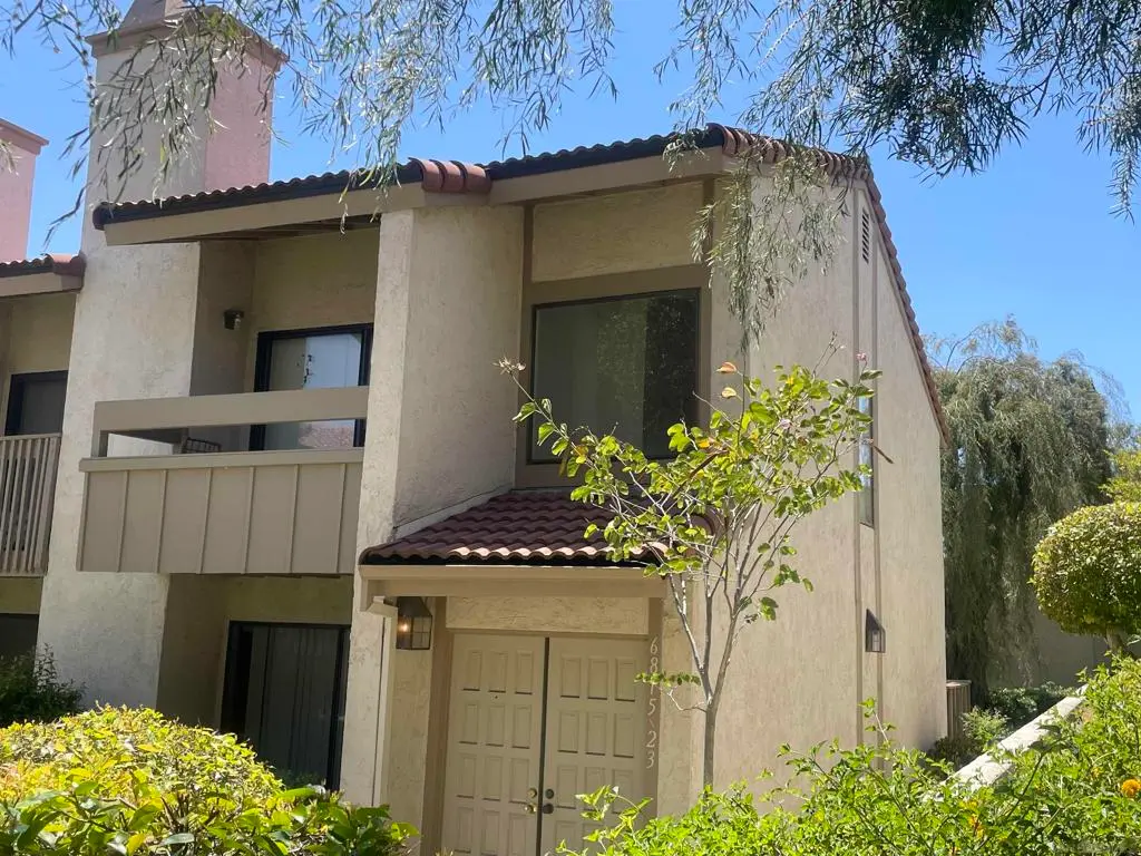 Condominium for sale at 6815 Caminito Mundo 23, San Diego, CA featuring 2 beds and 3 baths