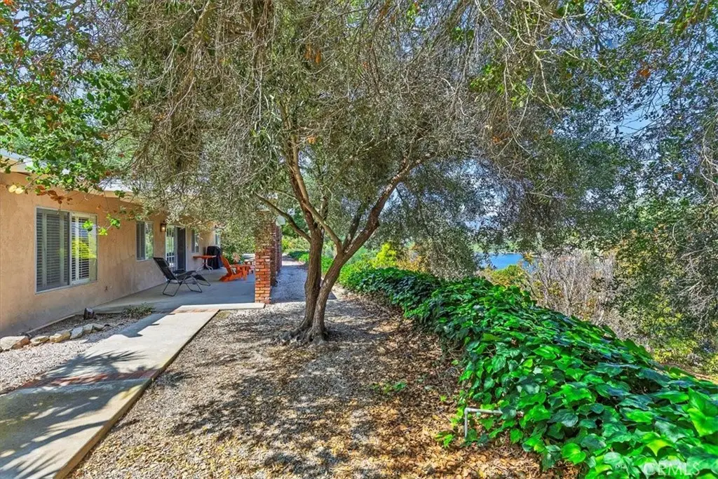 40057 S Shore Road, Fallbrook, CA — listing photo 1