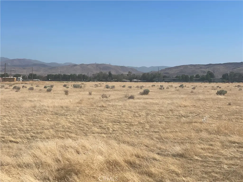 12 Avenue P-8, Palmdale, CA — listing photo 1