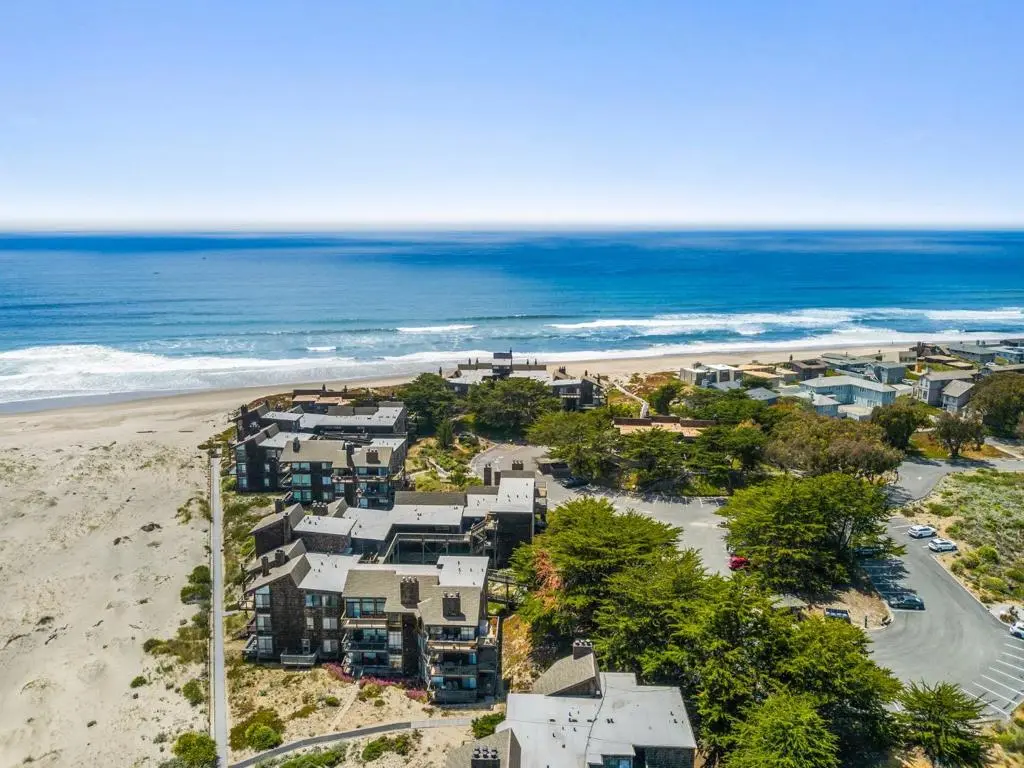 Condominium for sale at 52 Pelican, Watsonville, CA featuring 1 bed and 1 bath