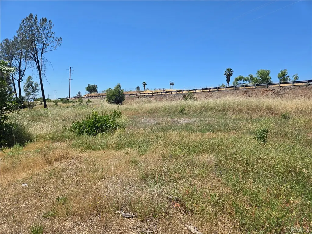 209 Pacific Drive, Paradise, CA — listing photo 1