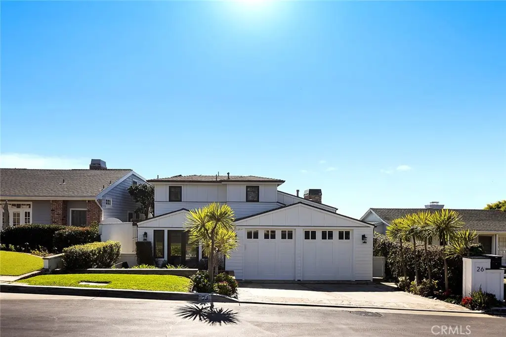 Single Family Residence for rent at 26 S Portola, Laguna Beach, CA featuring 4 beds and 3 baths