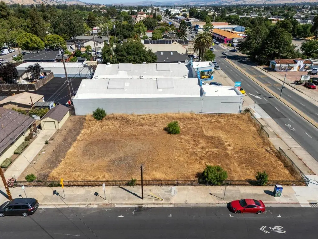 7711 Monterey Street, Gilroy, CA — listing photo 1