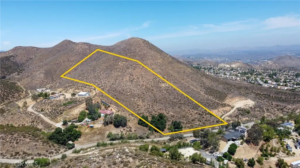 32350 Lost Road, Wildomar, CA — listing photo 1