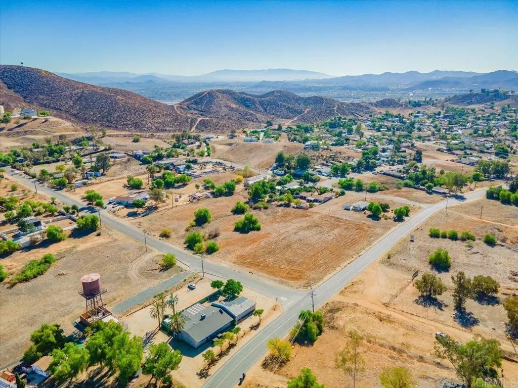28470 Goetz Road, Quail Valley, CA — listing photo 1