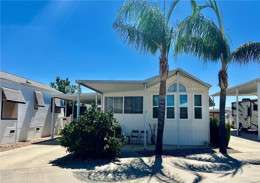 Manufactured On Land for sale at 1295 S Cawston Avenue 422, Hemet, CA featuring 1 bed and 1 bath