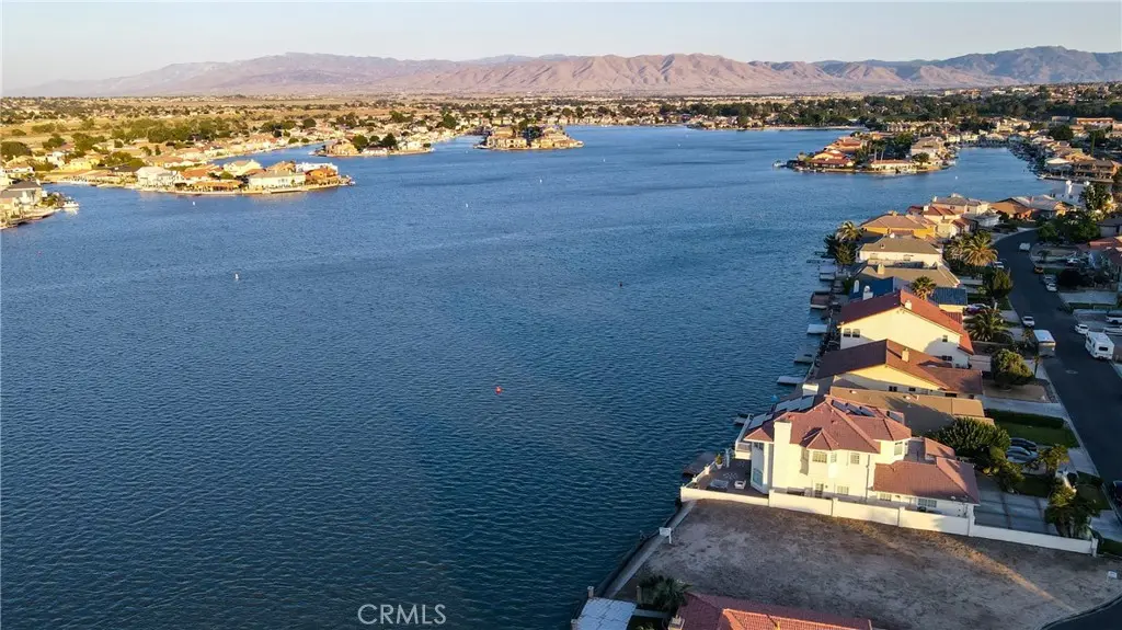 18091 Mariner Drive, Victorville, CA — listing photo 1