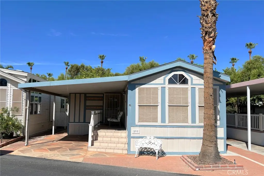 Manufactured In Park for sale at 69801 Ramon Road 237, Cathedral City, CA featuring 2 beds and 1 bath