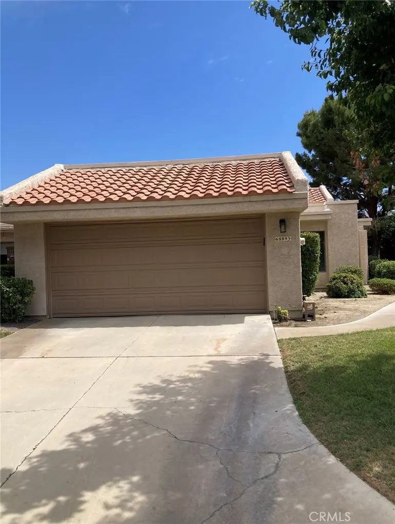 Condominium for sale at 68893 Calle Monforte, Cathedral City, CA featuring 1 bed and 2 baths