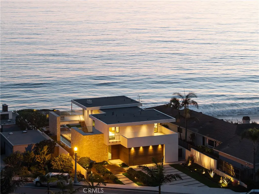 Single Family Residence for rent at 2010 Calle De Los Alamos, San Clemente, CA featuring 4 beds and 5 baths