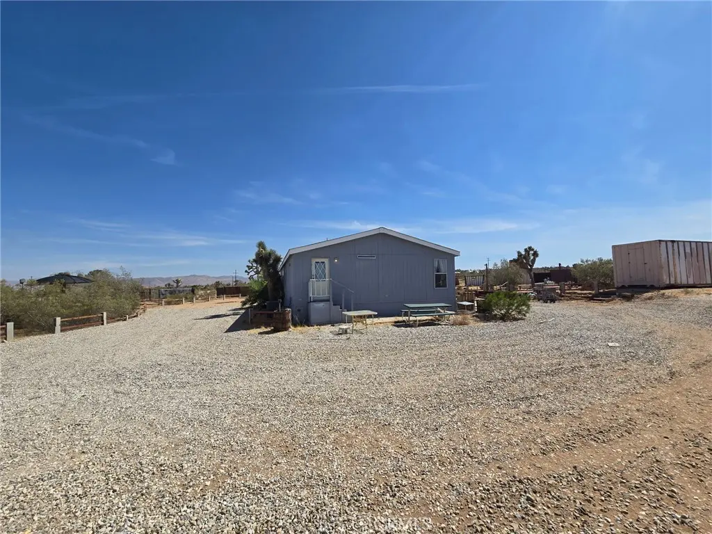 3300 Marvin Drive, Yucca Valley, CA — listing photo 1