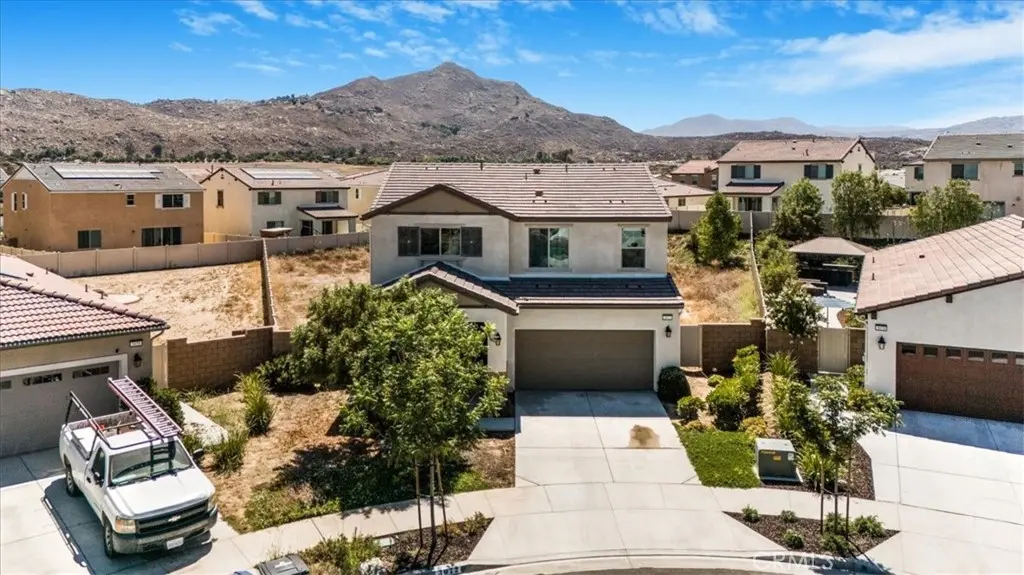 Single Family Residence for sale at 3072 Charger Court, Hemet, CA featuring 3 beds and 3 baths