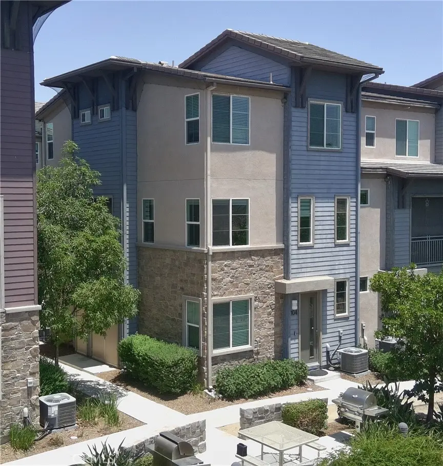 Townhouse for sale at 1014 Savi Drive 104, Corona, CA featuring 4 beds and 4 baths