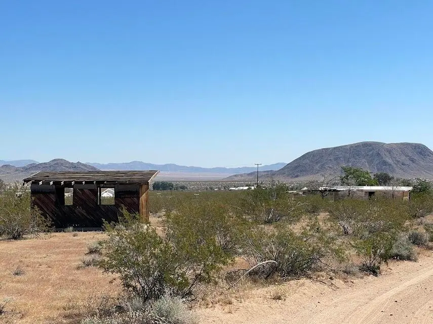 216 Jesse Road, Landers, CA — listing photo 1