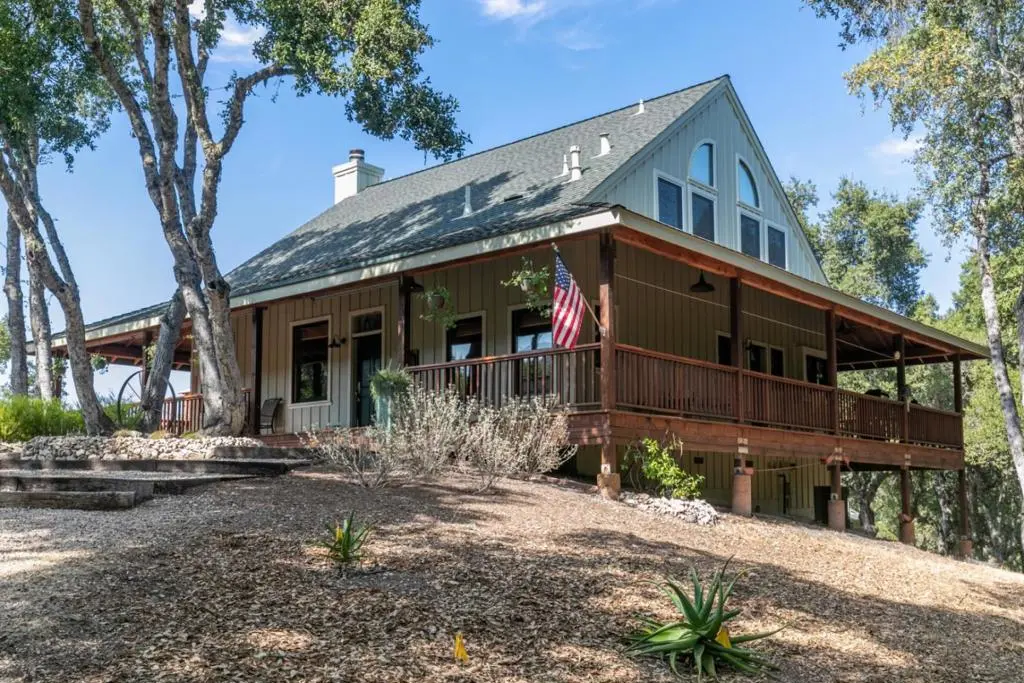 21900 Parrott Ranch Road, Carmel Valley, CA — listing photo 1