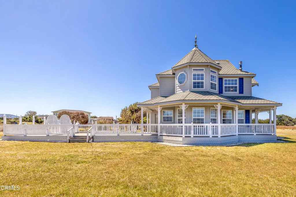 Single Family Residence for sale at 19351 Del Mar Drive, Fort Bragg, CA featuring 4 beds and 3 baths